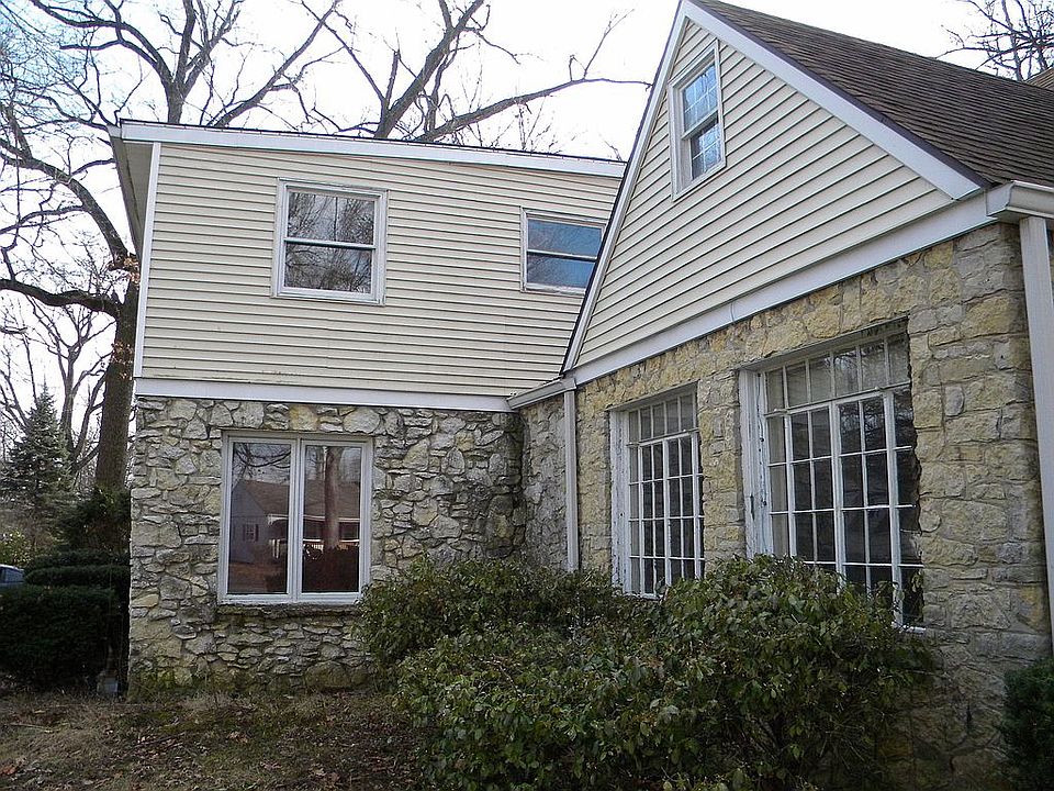 Outside view to south