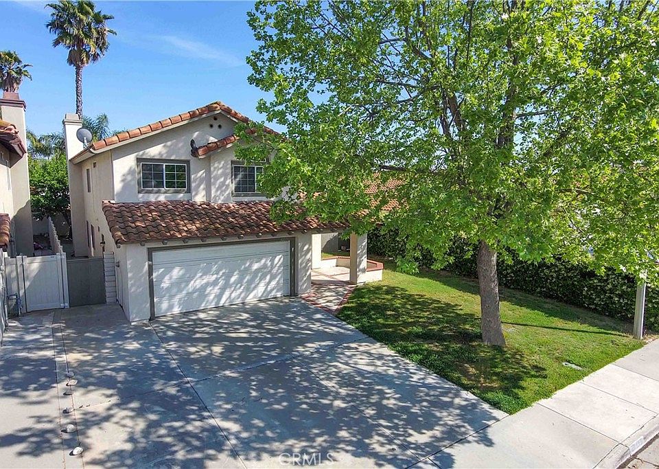 1st image of 40070 Calle Yorba Vis