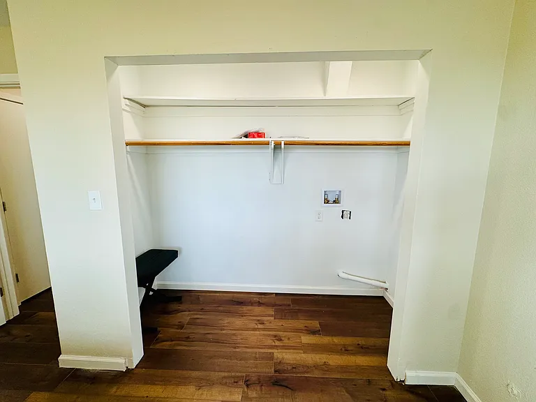 1185 FM 1540 — Photo 13