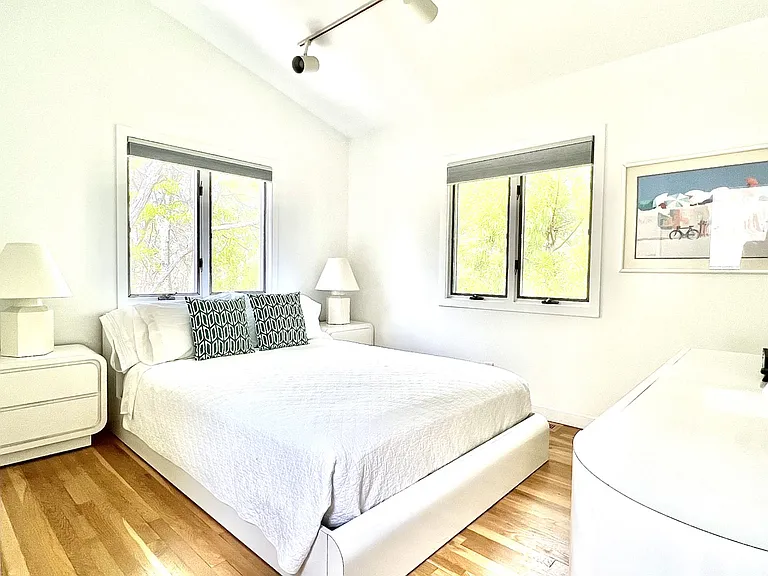6 Wildflower Ln — Photo 10