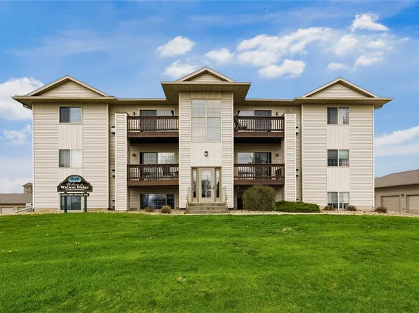 3060 Wilson Ave SW APT 10, Cedar Rapids, IA 52404