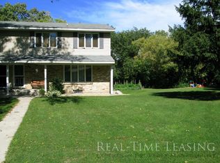 400 Heritage Cir N, Burnsville, MN 55337