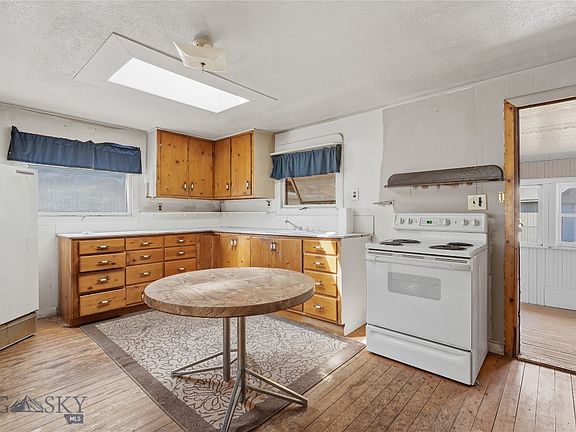 3rd image of 13 Central Ave