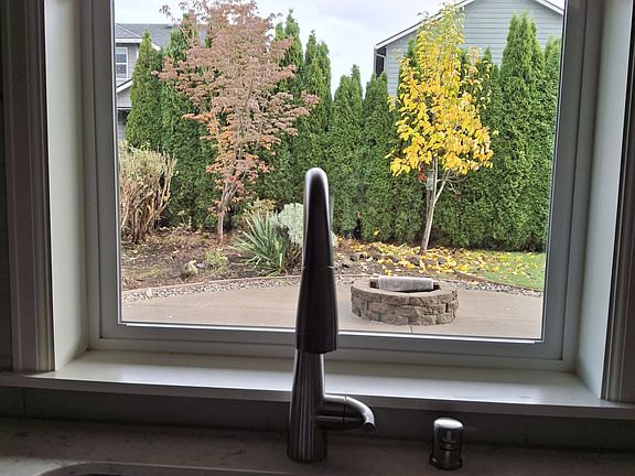 5th image of 10509 NE 109th Ct