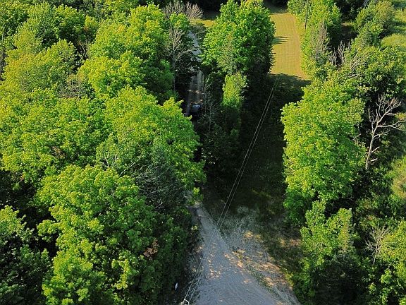 5th image of W17308 Harrington Rd