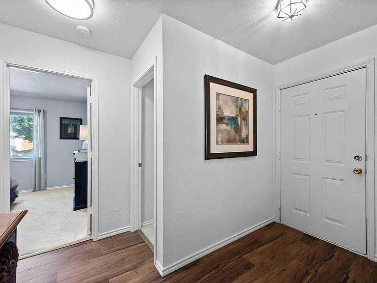 2731 Prairie Creek Dr — Photo 10