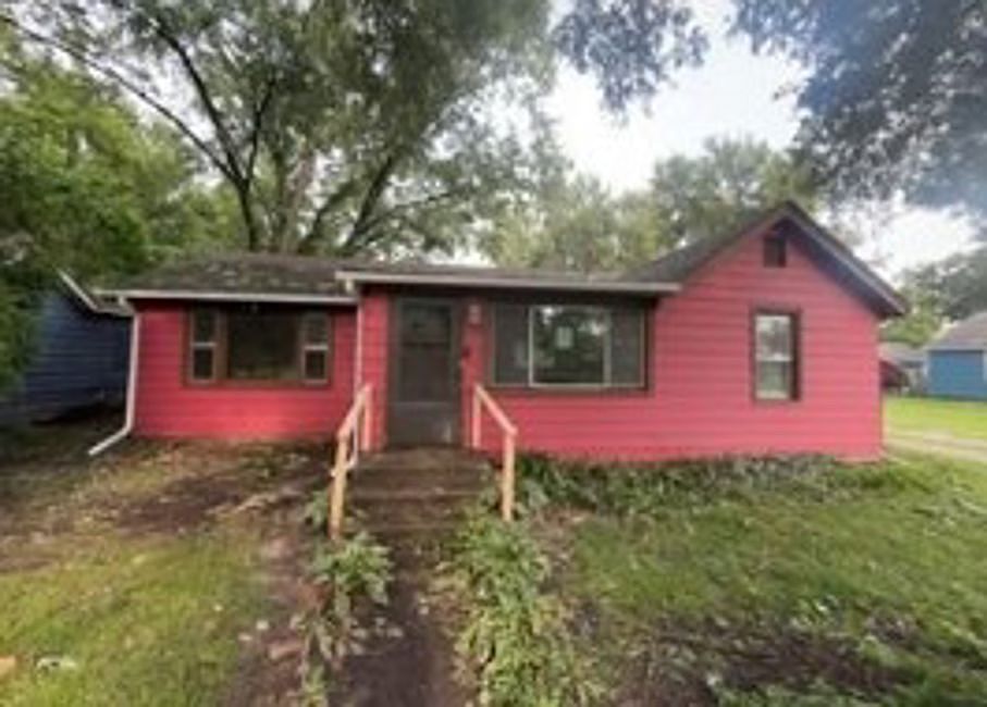 1st image of 23915 Ivy St