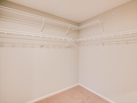 4th image of 1350 Douglas Dr N APT 219