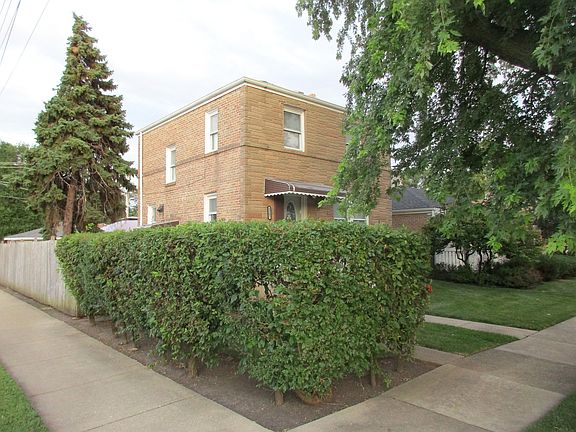 3rd image of 3147 Dora St