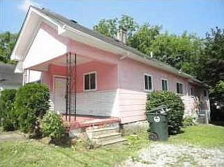 2nd image of 1211 Sheridan Ave