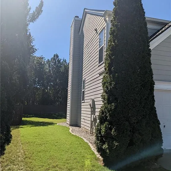 8730 Radford Ln — Photo 3