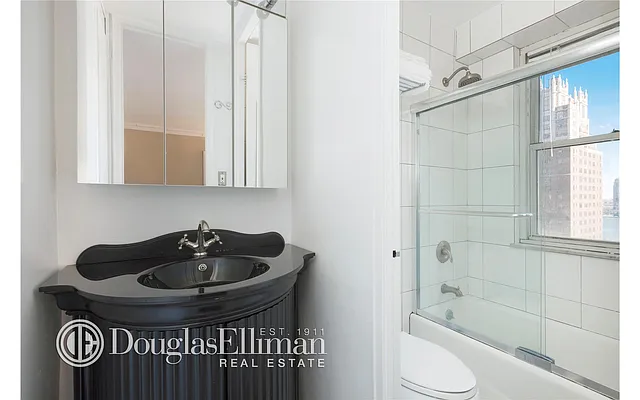 Sold by Douglas Elliman | media 29