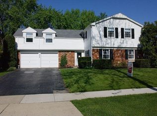 306 Terrace Pl, Buffalo Grove, IL 60089