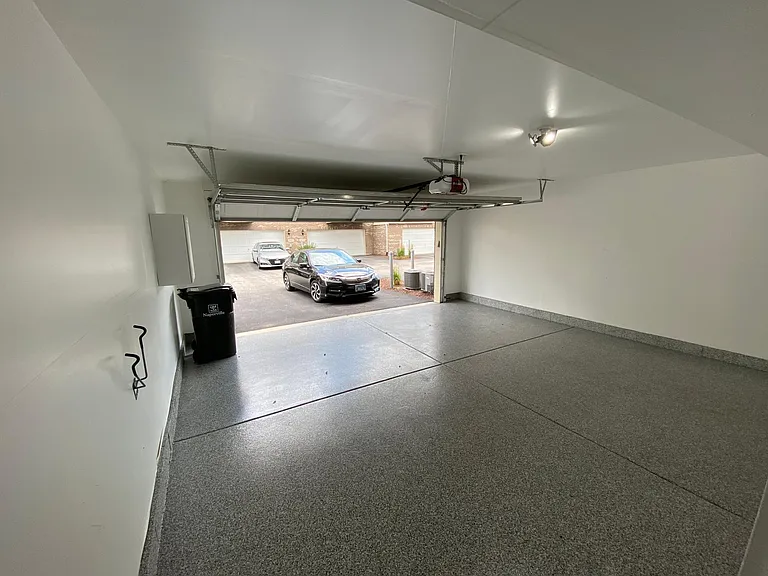 2873 Henley Ln — Photo 24