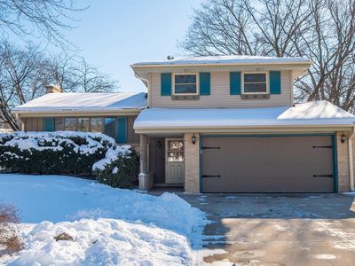10827 West Derby Ave, Wauwatosa, WI, 53225