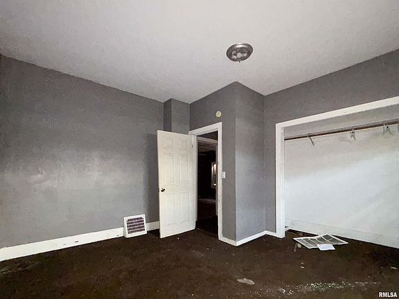 4th image of 1416 S Griswold St