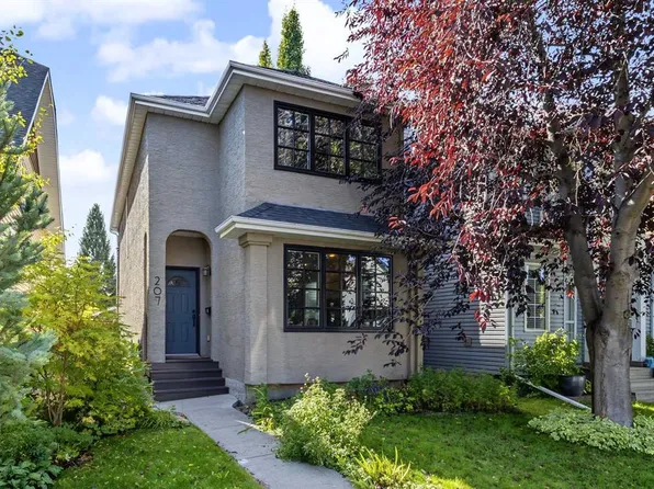 207 N 27th Ave NW, Calgary, AB T2M 2H5
