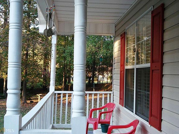 3rd image of 170 Parker Dr