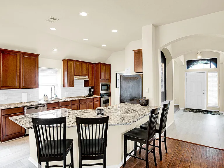 8540 Beartooth Dr — Photo 6