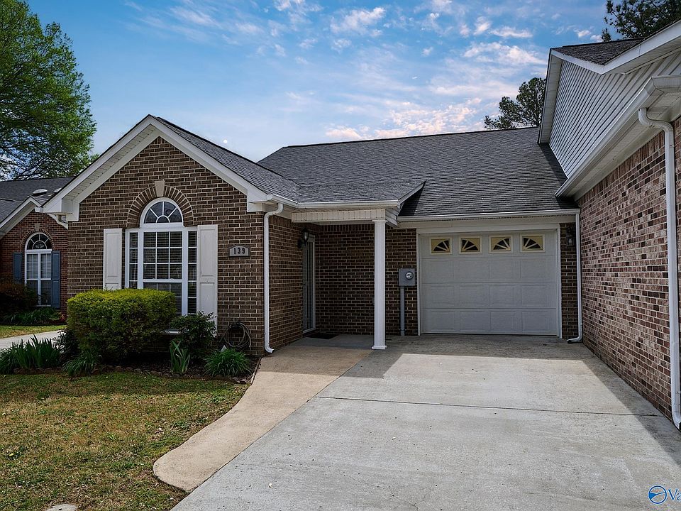 1st image of 139 Canterbury Cir