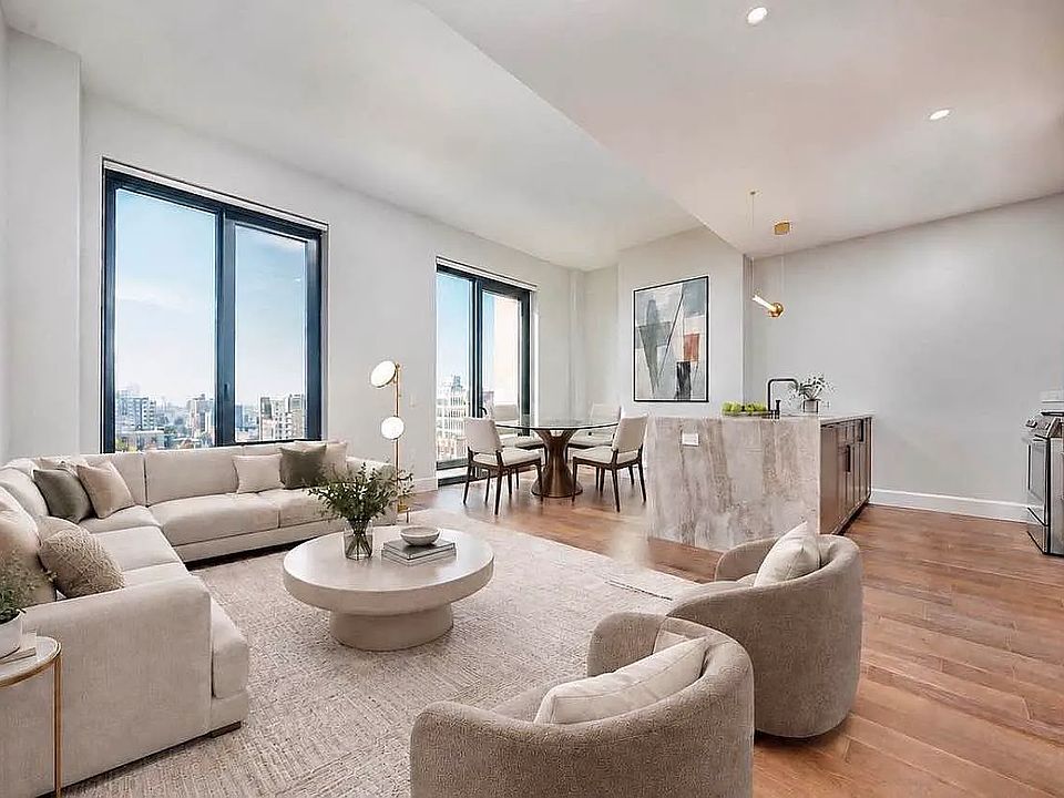 1st image of 262 9th St #811