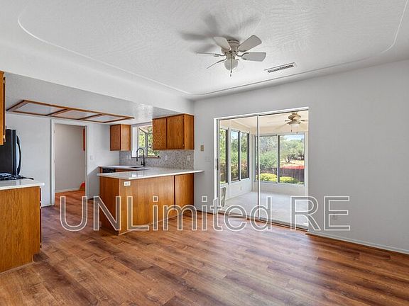 4th image of 10305 E Oak Creek Valley Dr