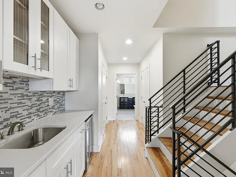 2313 Ellsworth St — Photo 20