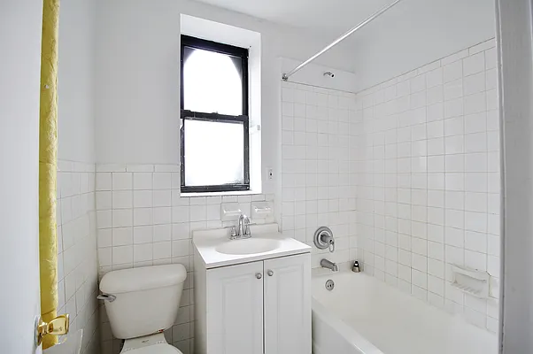 Rented by Julianna Realty Corp | media 10