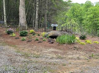 460 Lost My Way, Del Rio, TN 37727