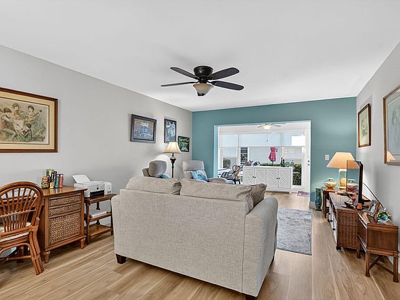 5th image of 8871 Warwick Drive