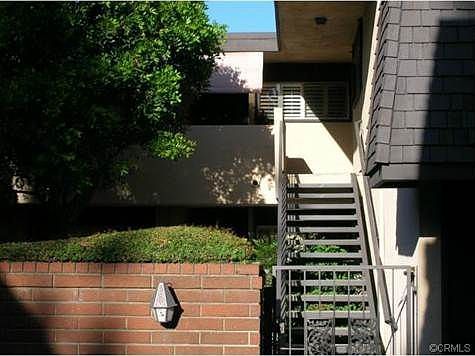 2nd image of 530 Fairview Ave APT 19