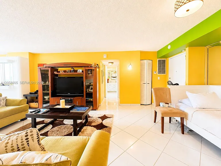 7135 Collins Ave #701 — Photo 9