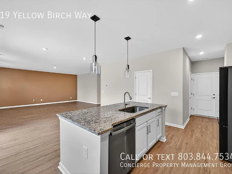 119 Yellow Birch Way — Photo 5
