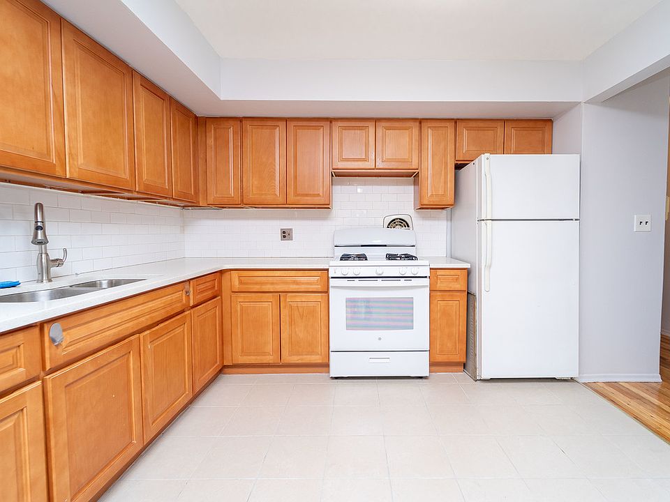 1st image of 25-27 Crescent St #2B
