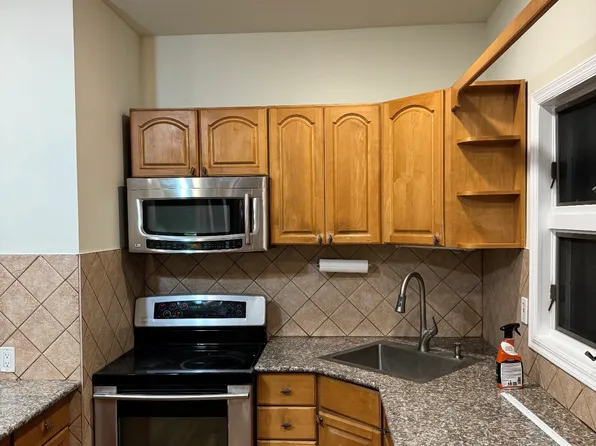 164 Castleton Ave Floor 1, Staten Island, NY 10301