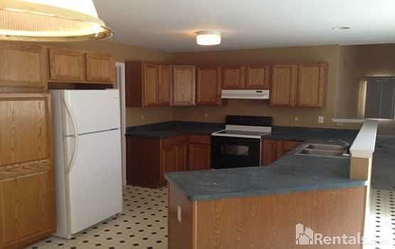 2nd image of 4150 Forest Edge Dr