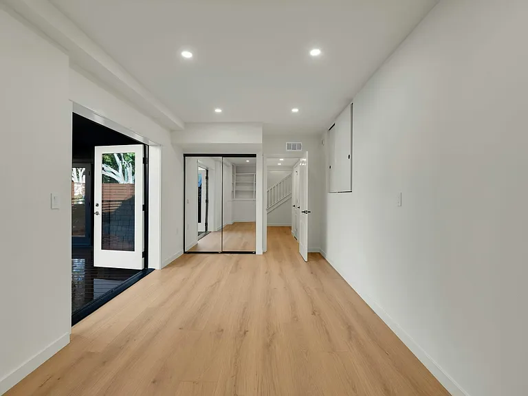 4279 Hortensia St — Photo 20