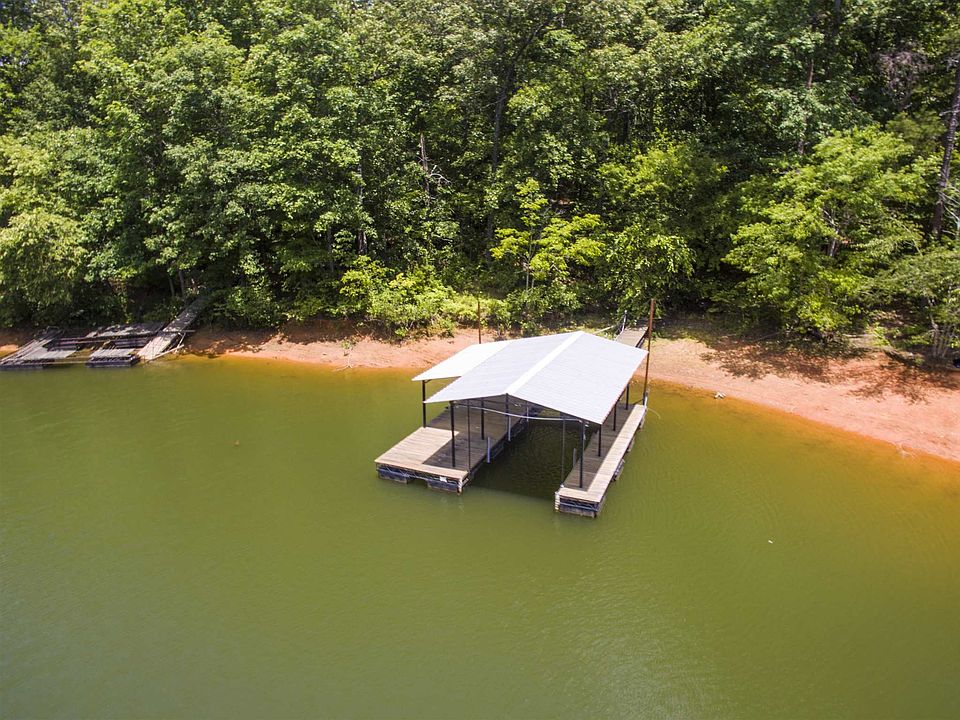 1st image of 3516 Pinecrest Dr