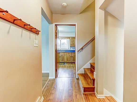 5th image of 809 Lovetta Dr