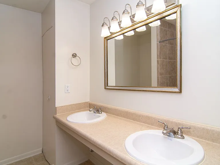 Whispering Pines Townhomes — Photo 9