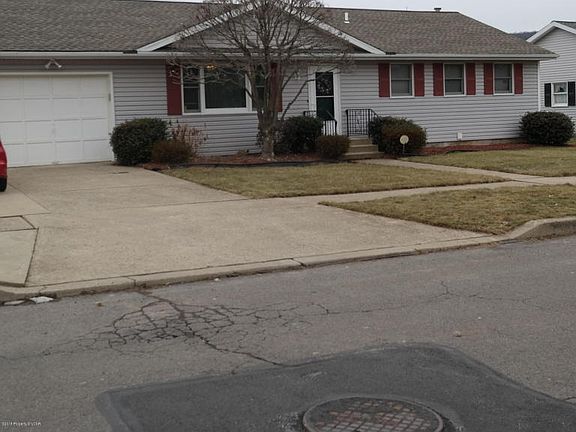 3rd image of 18 Linda Dr