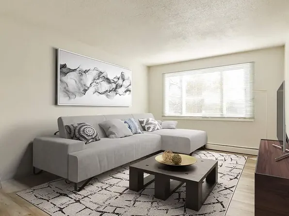 8411 119th Ave NW #1, Edmonton, AB T5B 0W3