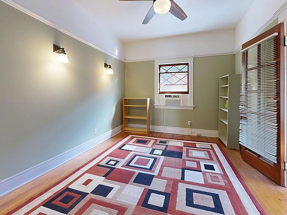 5th image of 1831 S Wilton Pl
