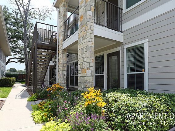 3rd image of 3411 N Shepherd Dr #1855