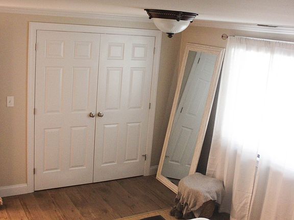 4th image of 19 Bourbon St APT 88