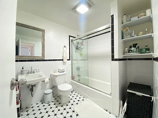 Rented by Dream Space Realty | media 13