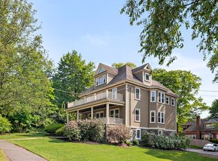 1281 Walnut St #2, Newton, MA 02461