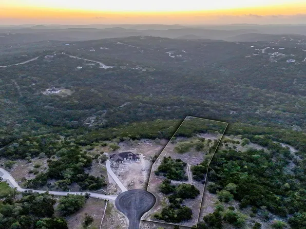 498 Private Road 2777, Mico, TX 78056