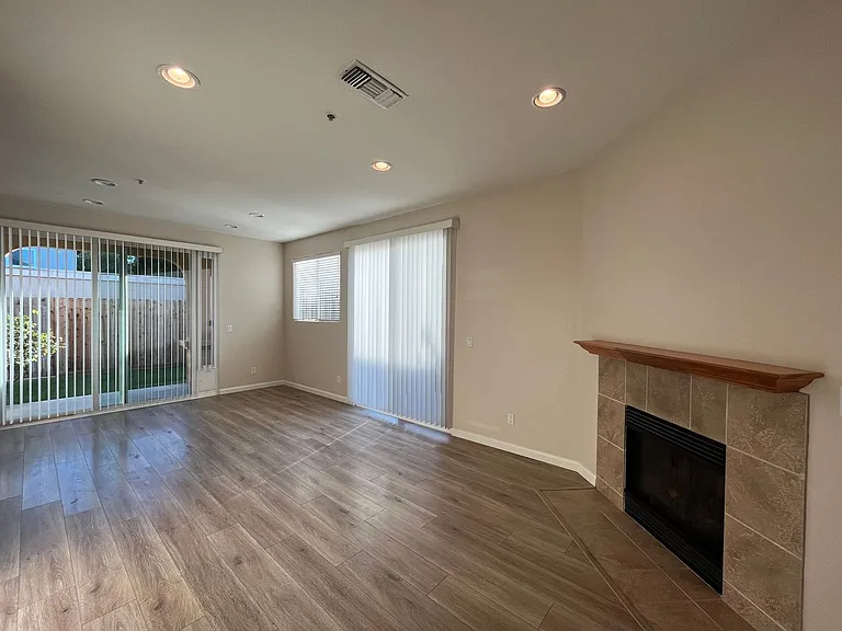 2653 Orange Ave — Photo 5