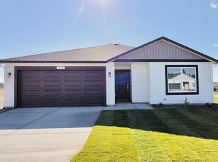 918 E K St, Deer Park, WA 99006